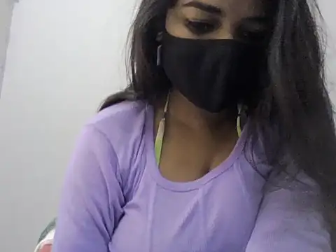 Snapshot of Little_toy_girl chatting on December 2025 11:38:02 AM Little toy girl online show from December 2025 11:38:02 AM