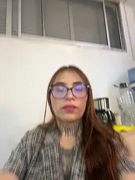 dreamleah  online show from May 2026 10:49:02 PM