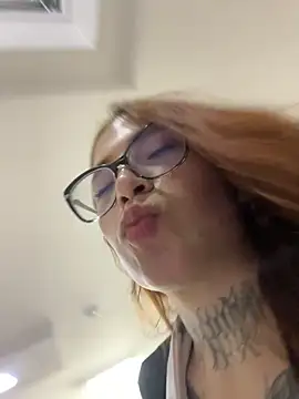 dreamleah  online show from May 2026 11:57:02 PM