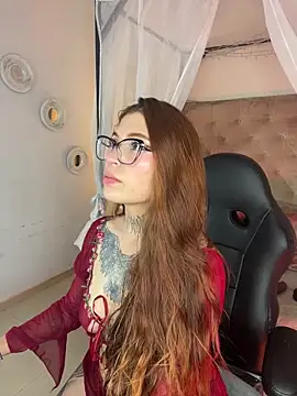 Snapshot of dreamleah_ chatting on June 2026 10:33:01 PM dreamleah online show from June 2026 10:33:01 PM