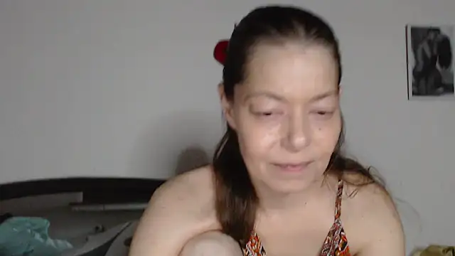 Snapshot of SexySarah177 chatting on March 2026 09:05:02 PM SexySarah177 online show from March 2026 09:05:02 PM