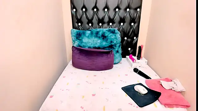 Toxicfantasy4u online show from March 2026 08:19:01 AM