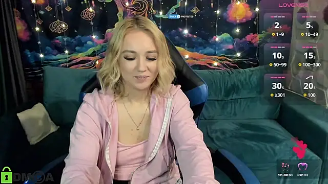 CrystalGirl99 online show from December 2025 08:07:01 AM