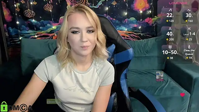 CrystalGirl99 online show from December 2025 07:41:02 AM