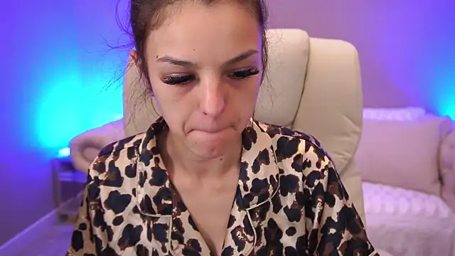 Snapshot of AnitaBambie chatting on October 2025 06:21:01 AM AnitaBambie online show from October 2025 06:21:01 AM