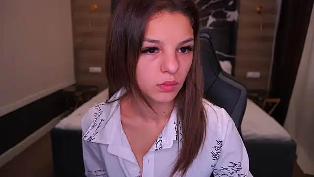 Snapshot of AnitaBambie chatting on October 2025 05:41:01 AM AnitaBambie online show from October 2025 05:41:01 AM