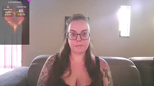 Snapshot of Miss_Lucifer6 chatting on September 2025 02:45:01 PM Miss Lucifer6 online show from September 2025 02:45:01 PM