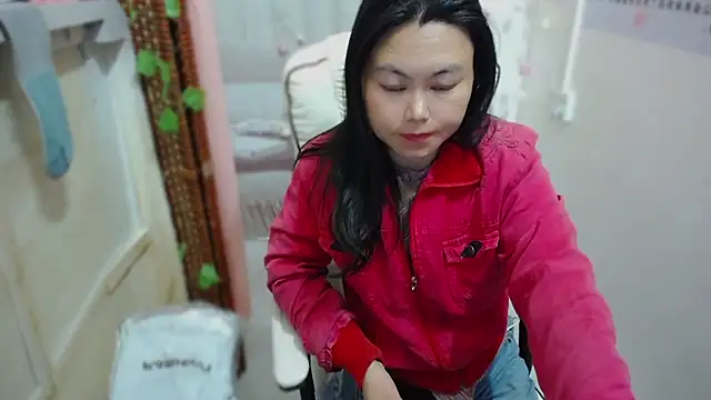 KateCondon online show from March 2026 11:24:02 AM