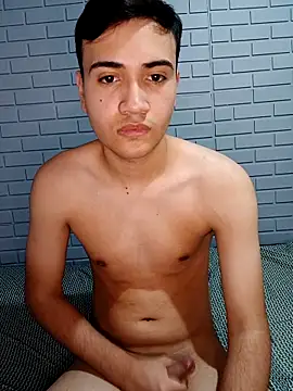 novinho safado   online show from September 2025 05:35:01 PM