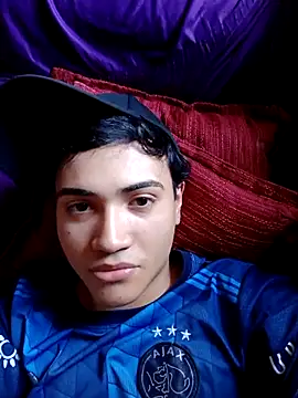 Snapshot of novinho_safado__ chatting on January 2026 08:07:01 PM novinho safado online show from January 2026 08:07:01 PM