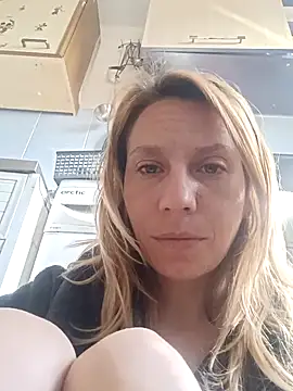 Snapshot of Eybrbrb chatting on March 2026 07:33:02 AM Eybrbrb online show from March 2026 07:33:02 AM