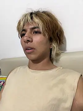 OliIverr22 online show from September 2025 04:06:01 AM