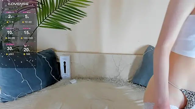 BlackyLii online show from October 2025 01:28:01 AM