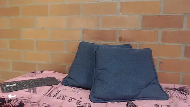 Montserrat Jay online show from April 2026 01:52:02 PM