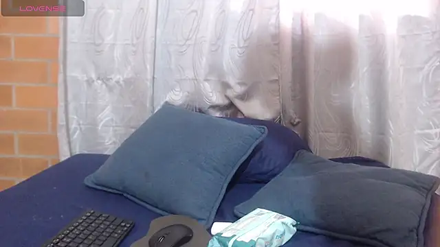 Snapshot of Montserrat_Jay chatting on July 2026 02:20:01 PM Montserrat Jay online show from July 2026 02:20:01 PM