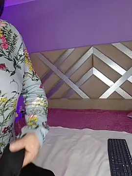 Snapshot of Alana_steel_1 chatting on November 2025 12:09:01 PM Alana steel 1 online show from November 2025 12:09:01 PM