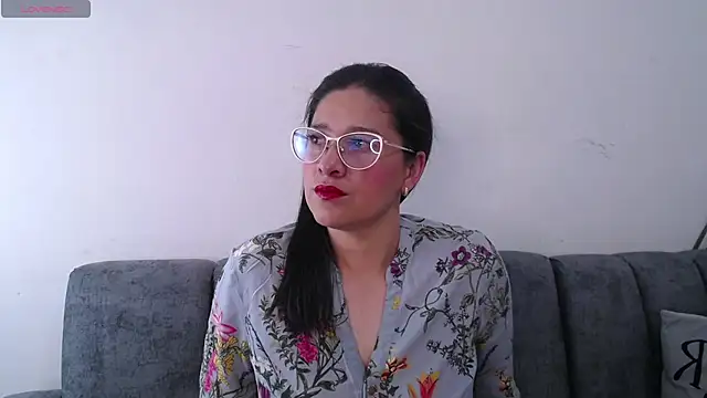 Snapshot of Alana_steel_1 chatting on January 2026 12:09:02 PM Alana steel 1 online show from January 2026 12:09:02 PM