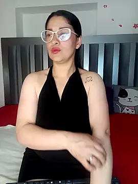 Snapshot of Alana_steel_1 chatting on September 2025 07:36:01 PM Alana steel 1 online show from September 2025 07:36:01 PM