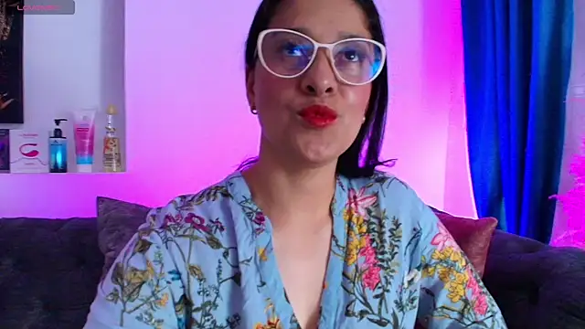 Snapshot of Alana_steel_1 chatting on January 2026 07:42:02 PM Alana steel 1 online show from January 2026 07:42:02 PM