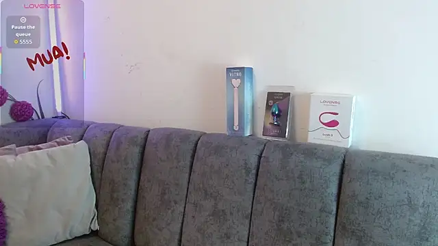 Alana steel 1 online show from April 2026 04:45:01 PM