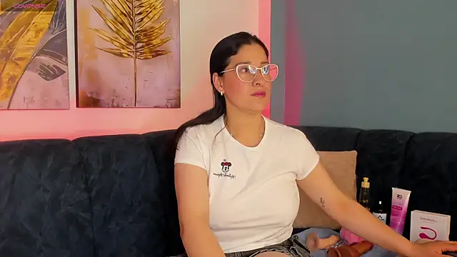 Snapshot of Alana_steel_1 chatting on November 2025 12:06:01 PM Alana steel 1 online show from November 2025 12:06:01 PM