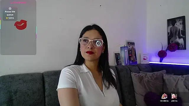 Snapshot of Alana_steel_1 chatting on February 2026 07:33:02 PM Alana steel 1 online show from February 2026 07:33:02 PM