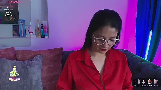 Snapshot of Alana_steel_1 chatting on January 2026 07:39:02 PM Alana steel 1 online show from January 2026 07:39:02 PM