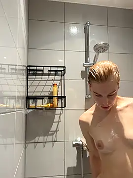 Snapshot of Chloemillerrxx chatting on September 2025 01:16:02 PM Chloemillerrxx online show from September 2025 01:16:02 PM