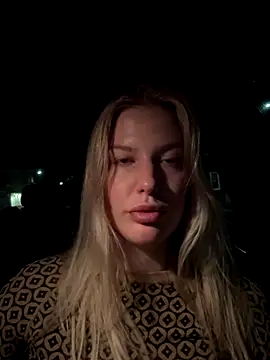 Snapshot of Chloemillerrxx chatting on September 2025 03:42:02 AM Chloemillerrxx online show from September 2025 03:42:02 AM