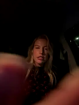 Snapshot of Chloemillerrxx chatting on September 2025 08:59:01 PM Chloemillerrxx online show from September 2025 08:59:01 PM