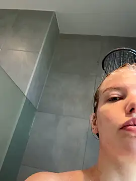 Snapshot of Chloemillerrxx chatting on September 2025 12:33:02 PM Chloemillerrxx online show from September 2025 12:33:02 PM