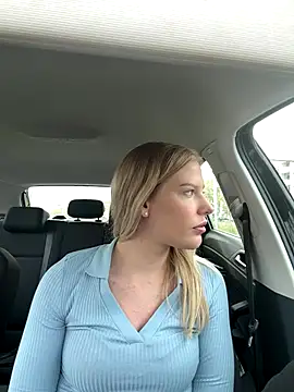 Snapshot of Chloemillerrxx chatting on September 2025 03:19:02 PM Chloemillerrxx online show from September 2025 03:19:02 PM