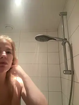 Chloemillerrxx online show from January 2026 02:43:02 PM