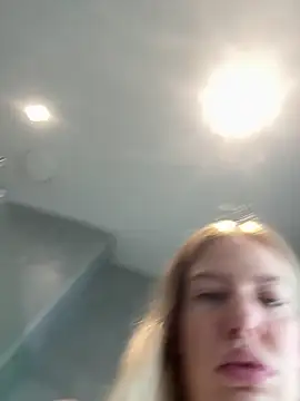 Snapshot of Chloemillerrxx chatting on September 2025 10:21:02 AM Chloemillerrxx online show from September 2025 10:21:02 AM