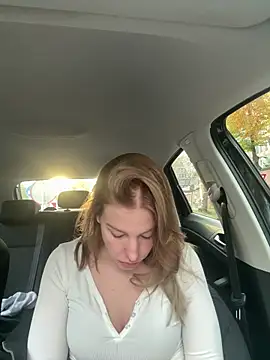 Chloemillerrxx online show from November 2025 02:42:01 PM