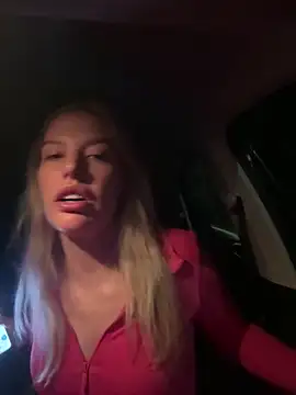 Snapshot of Chloemillerrxx chatting on September 2025 09:18:01 PM Chloemillerrxx online show from September 2025 09:18:01 PM