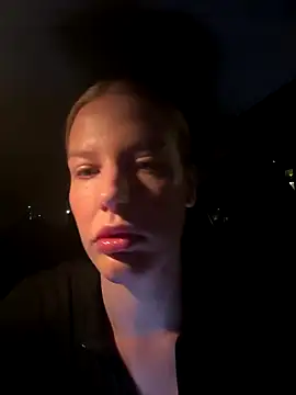 Snapshot of Chloemillerrxx chatting on September 2025 06:26:02 PM Chloemillerrxx online show from September 2025 06:26:02 PM