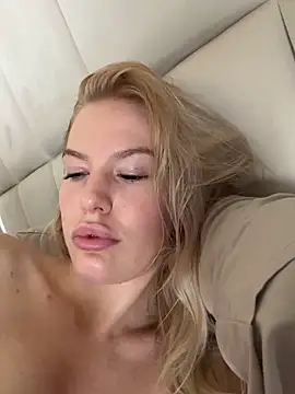 Snapshot of Chloemillerrxx chatting on September 2025 11:54:02 AM Chloemillerrxx online show from September 2025 11:54:02 AM