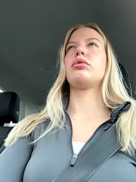 Snapshot of Chloemillerrxx chatting on September 2025 02:17:01 PM Chloemillerrxx online show from September 2025 02:17:01 PM