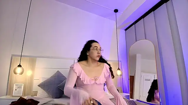 alehia cute online show from November 2025 01:04:02 PM