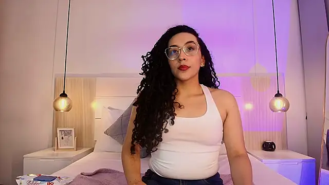 alehia cute online show from October 2025 10:32:01 PM