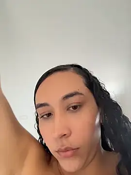 alehia cute online show from June 2026 09:56:02 PM