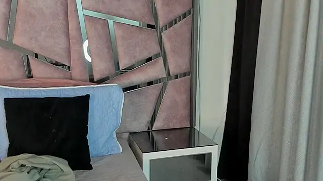 HaileyDuke online show from October 2025 12:25:02 PM