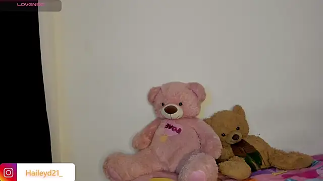 HaileyDuke online show from March 2026 12:11:01 AM