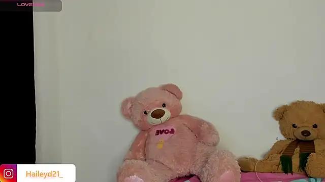 HaileyDuke online show from March 2026 10:46:01 PM