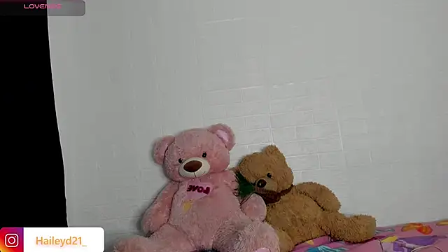 HaileyDuke online show from April 2026 12:25:02 AM