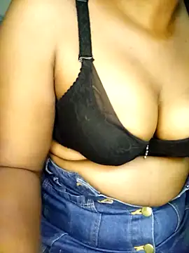 PRETTYJANE36 online show from April 2026 09:18:02 PM