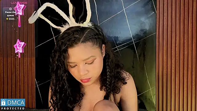 leidy morales  online show from November 2025 11:00:01 AM