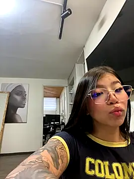 Maddy Piink online show from November 2025 09:36:02 PM