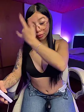 Maddy Piink online show from September 2025 10:24:02 PM